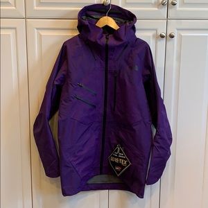 The North Face MENs  GORE TEX Fuse Brig SKI Jacket